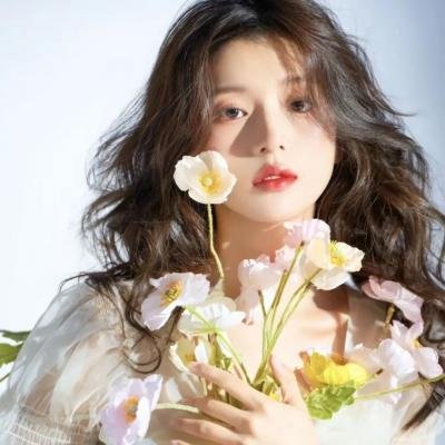 女巫的季节 封面